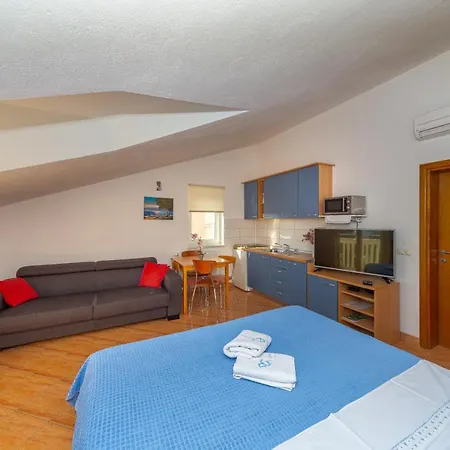 Apartments Dalmata Biograd Na Moru Exterior photo