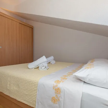 Apartments Dalmata Biograd Na Moru Exterior photo