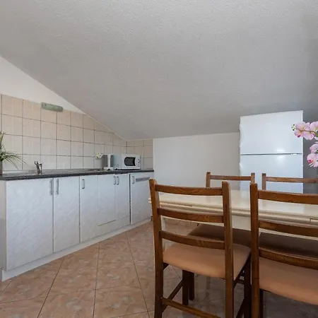 Apartments Dalmata Biograd Na Moru Exterior photo