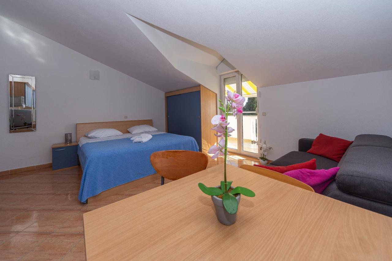 Apartment Dalmata *